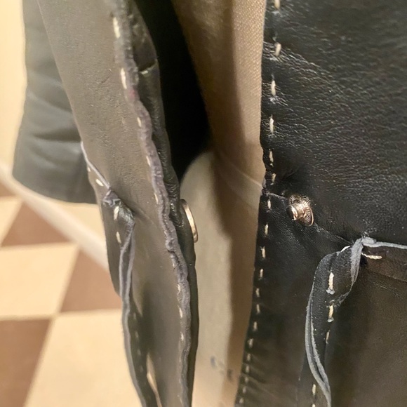 Lamb leather jacket. Size Medium, black. - Picture 6 of 10